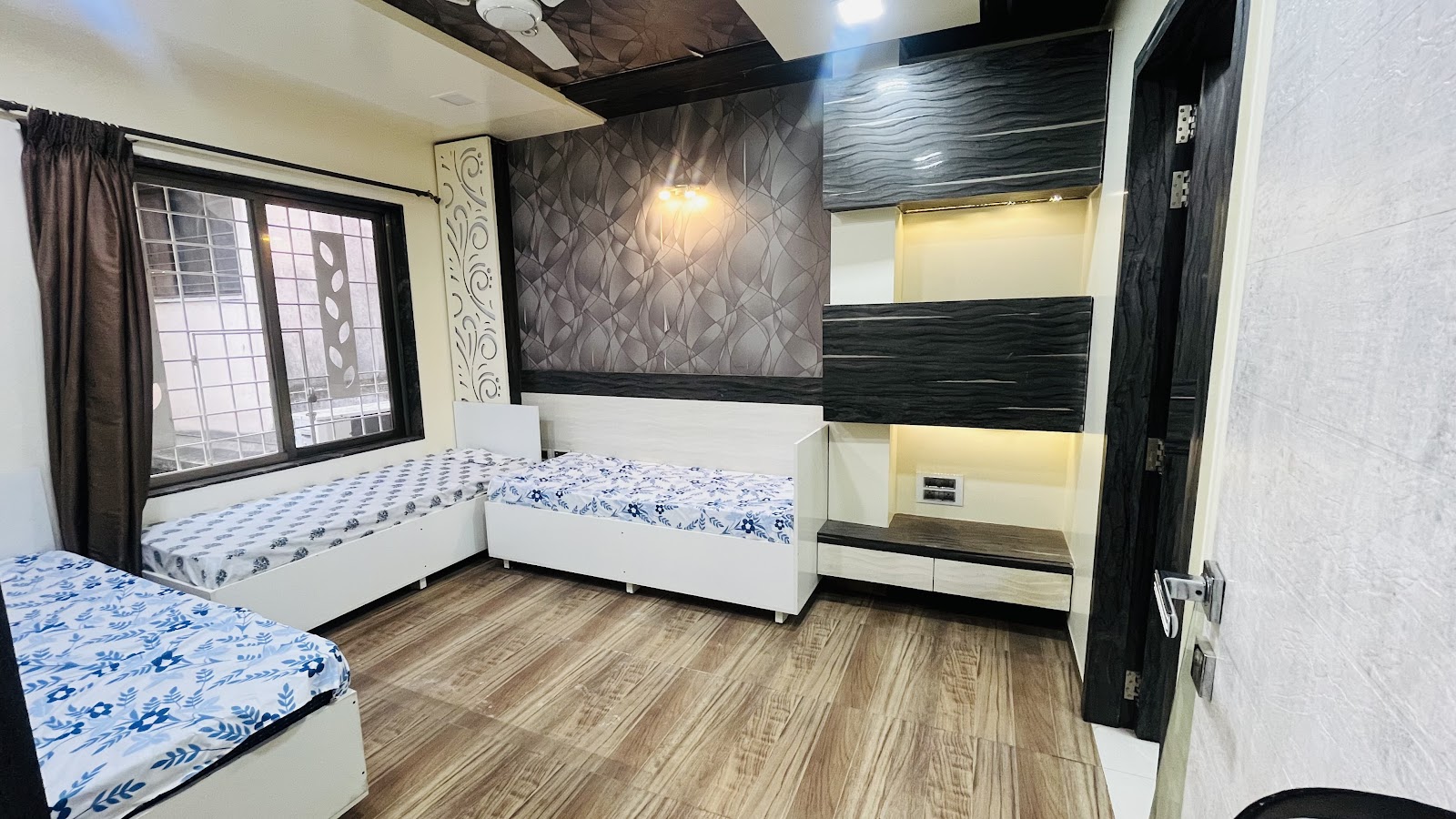Urban Nest Study Room